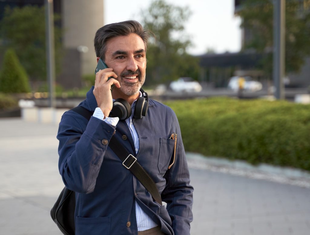 RDA in financial area talking on the phone.